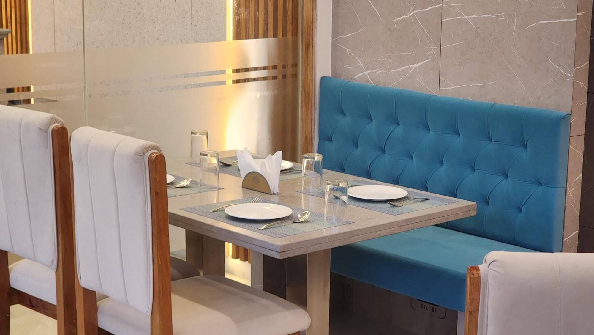 Hotel Janas Tirupati Zewnętrze zdjęcie
