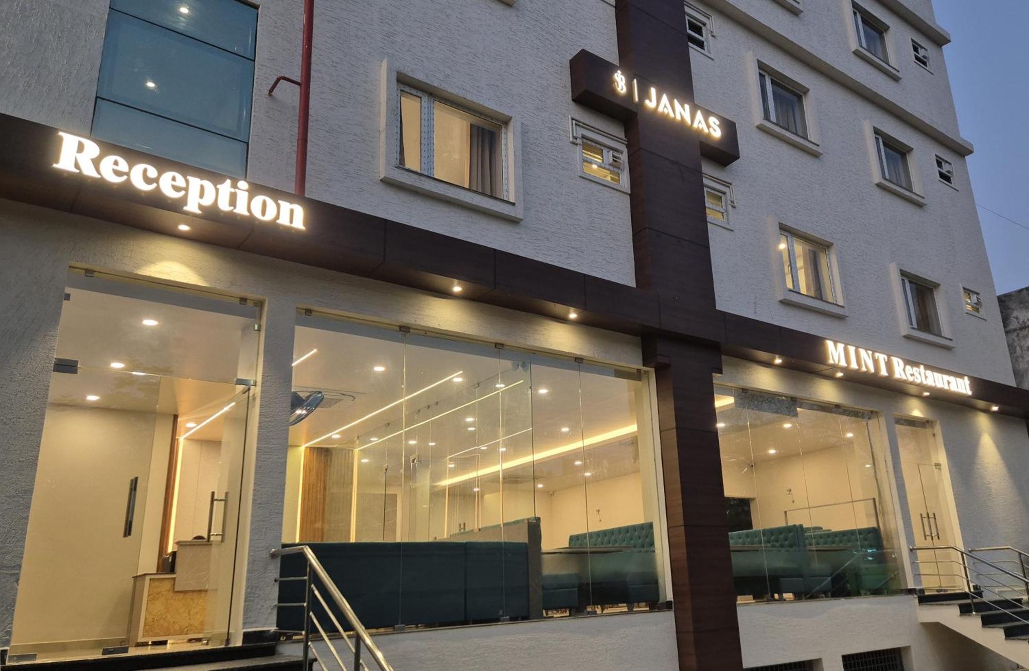 Hotel Janas Tirupati Zewnętrze zdjęcie