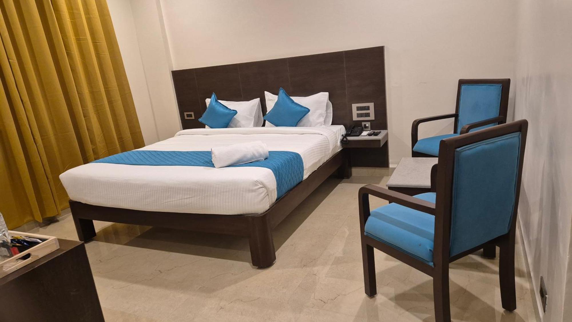 Hotel Janas Tirupati Zewnętrze zdjęcie