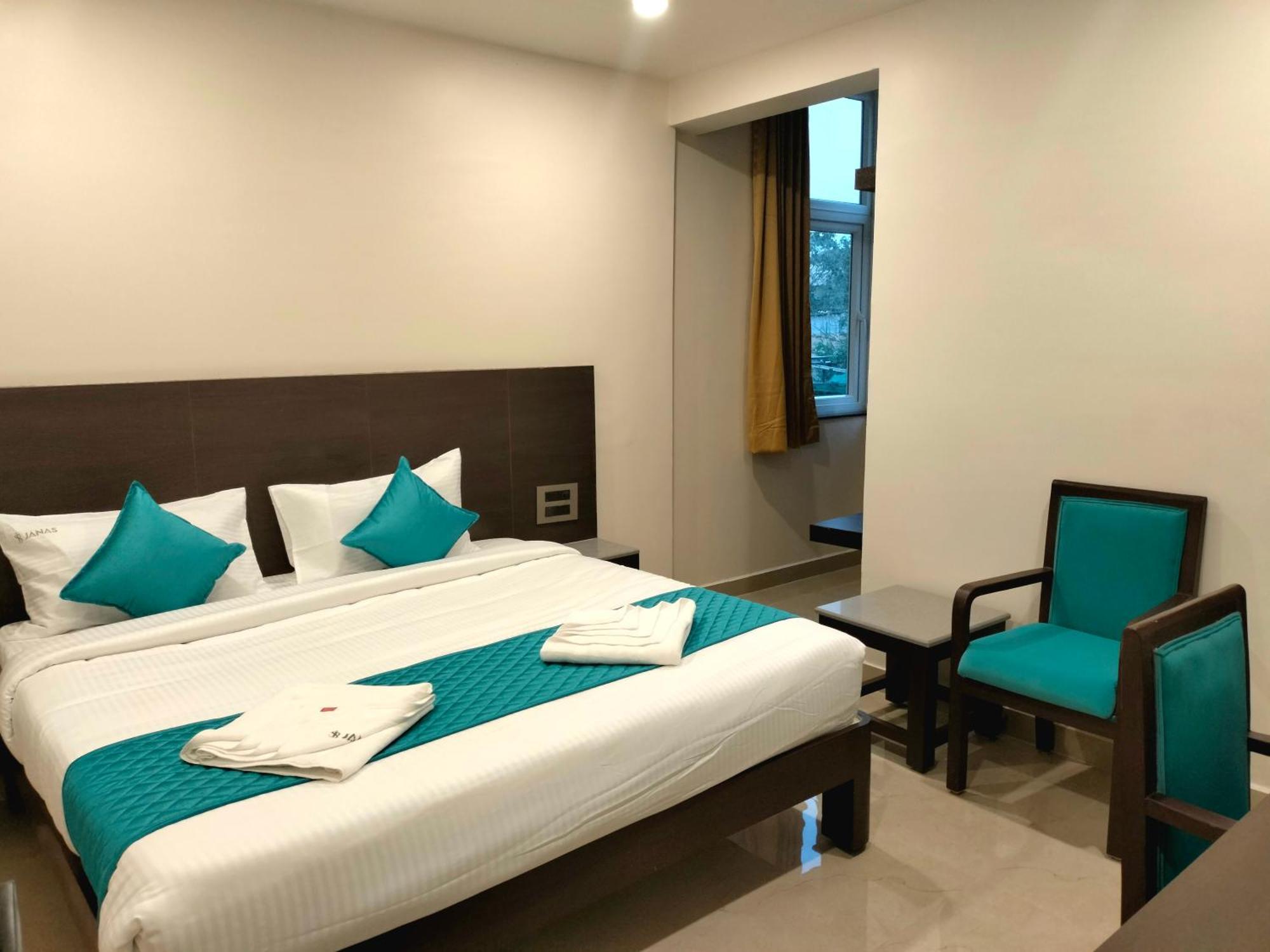 Hotel Janas Tirupati Zewnętrze zdjęcie