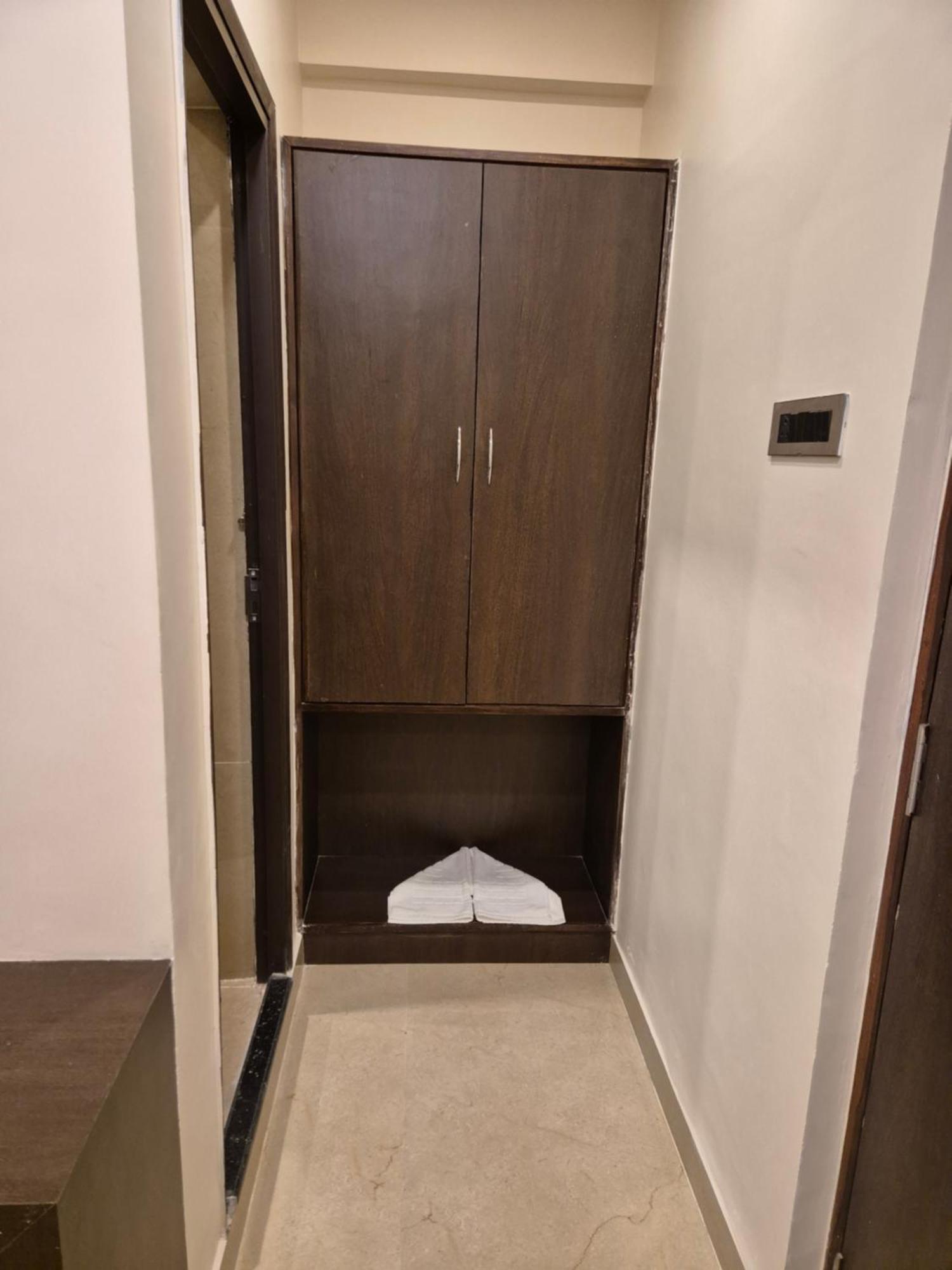 Hotel Janas Tirupati Zewnętrze zdjęcie